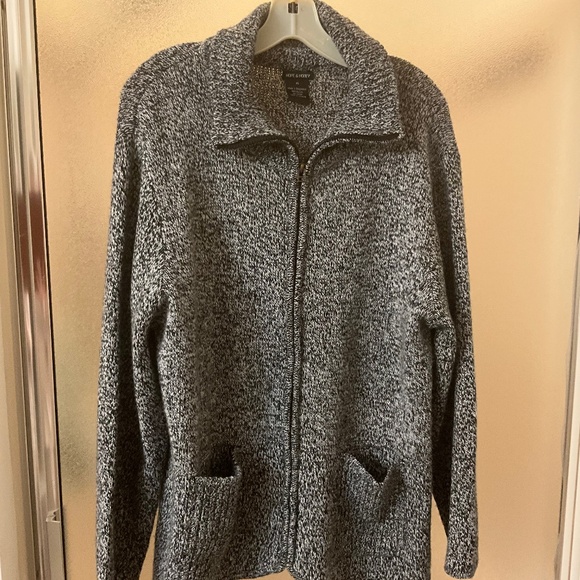 Hope & Honey Women’s Long Sleeve Zip Up Sweater - Picture 1 of 2
